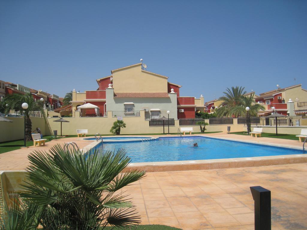 Bungalow Altos De La Bahia Torrevieja Camera foto