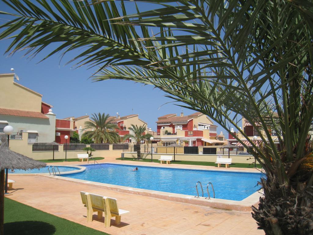 Bungalow Altos De La Bahia Torrevieja Camera foto